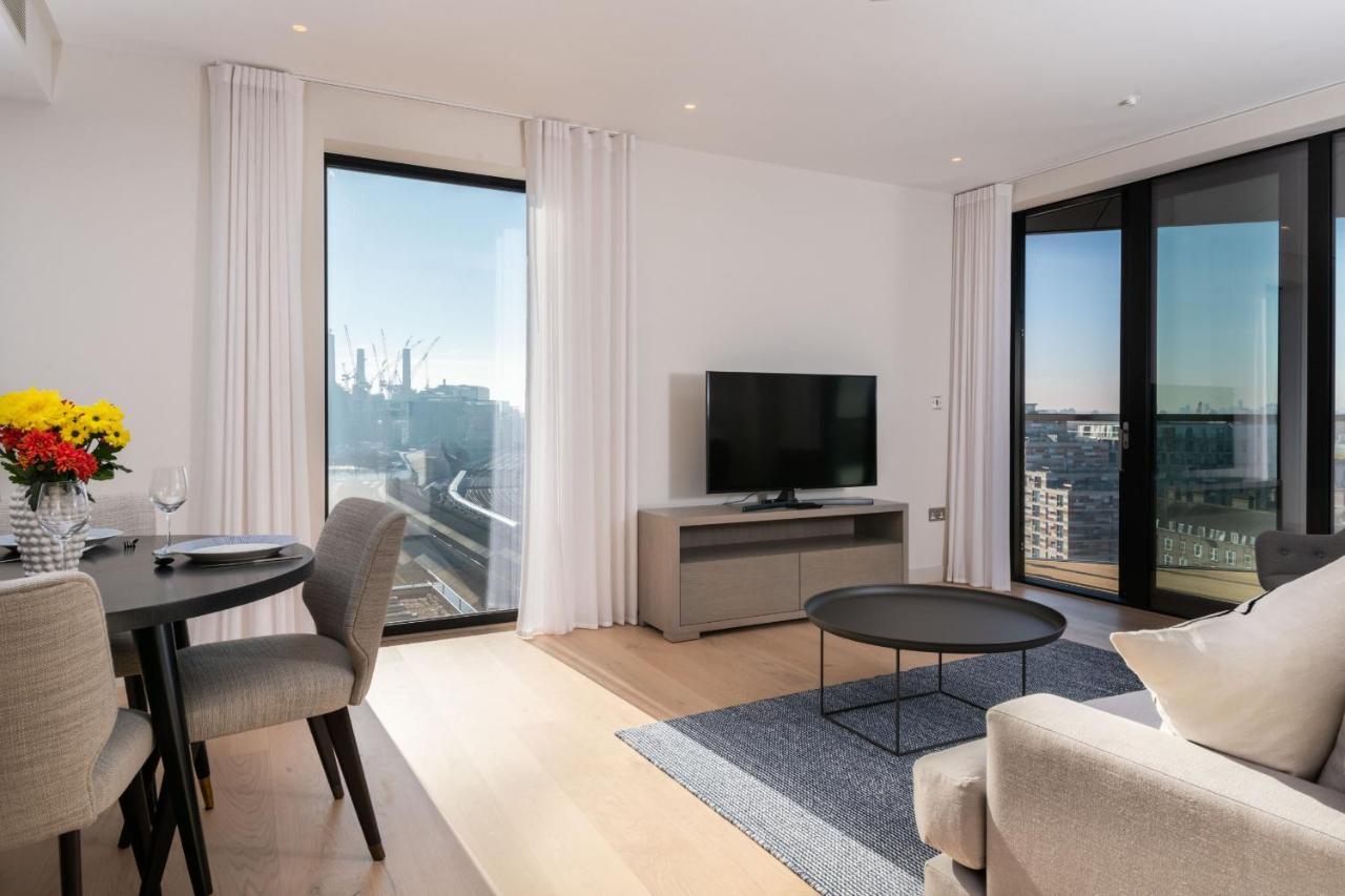 Modern Family Home Close To Victoria Station By Underthedoormat London Exteriör bild