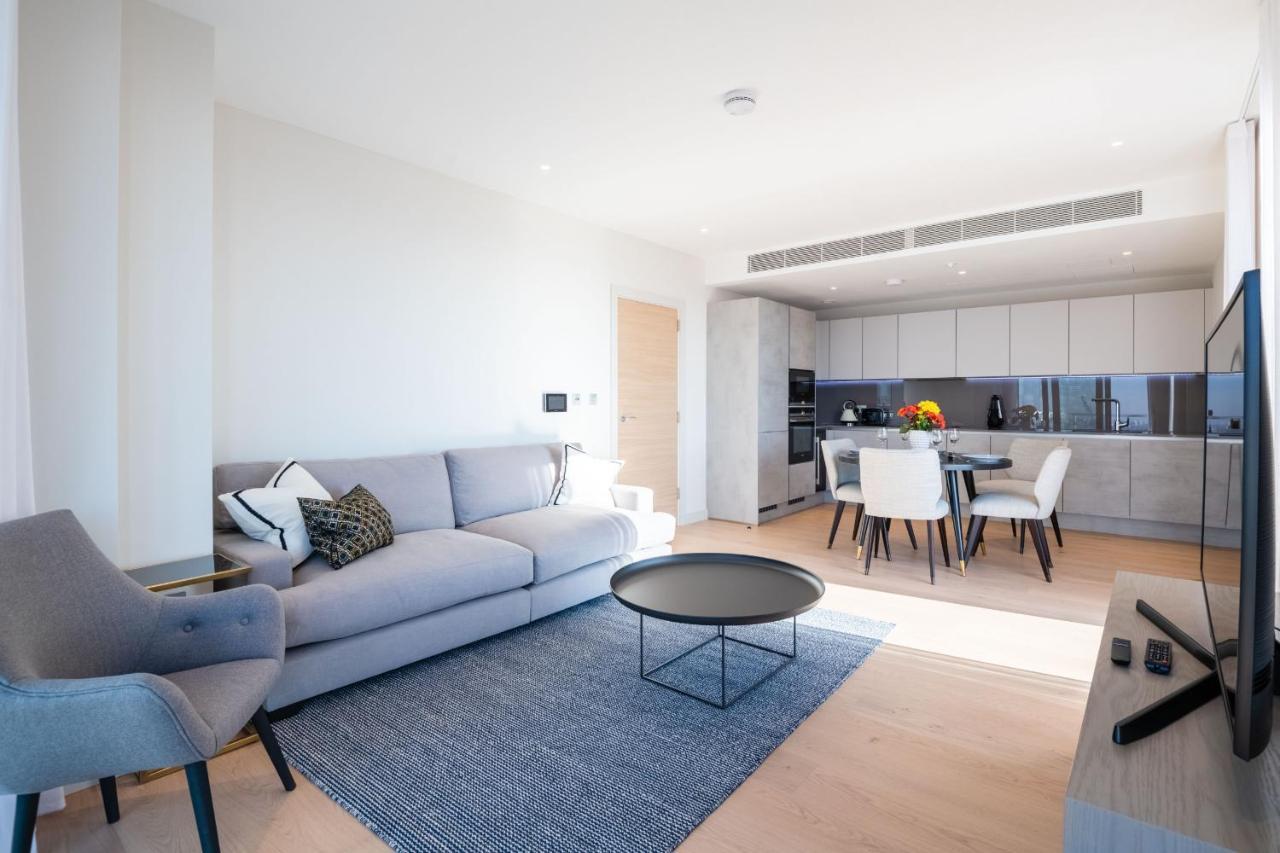 Modern Family Home Close To Victoria Station By Underthedoormat London Exteriör bild